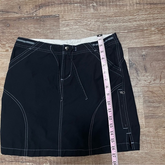 KUHL Black Zip Cargo Mini Skirt Size Small - Picture 8 of 9
